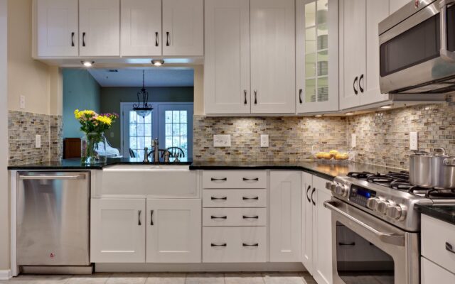 Optimize your space with efficient cabinet storage solutions in the DMV area from Cabinetera.