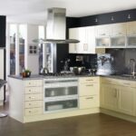 Discover the sleek and modern kitchen cabinet designs available in the DMV area at Cabinetera.