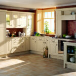 Classic and traditional kitchen cabinet designs for the DMV area by Cabinetera.